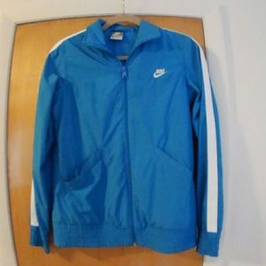 Nike wind breaker